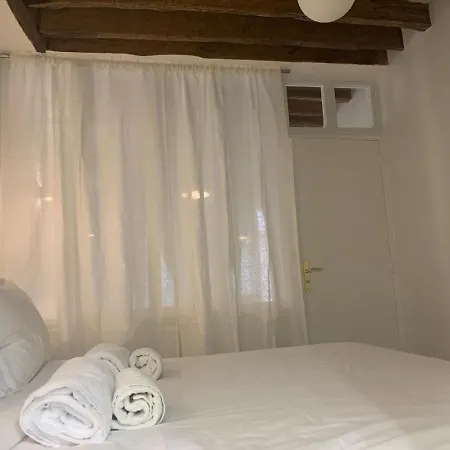 Apartment Coeur Saint-germain 6 Odeon Luxembourg Aldaro Paris